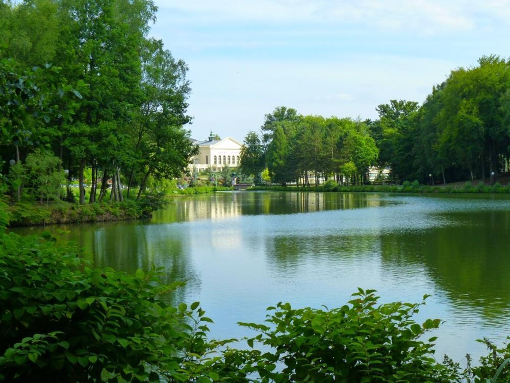 La Suite Bresilienne Forges-les-Eaux Exterior foto